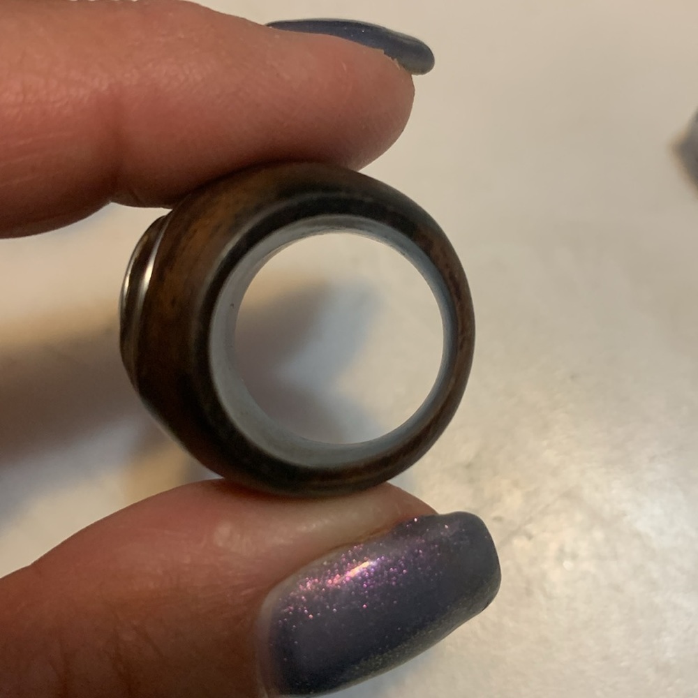 Ring - Picture 3 of 7
